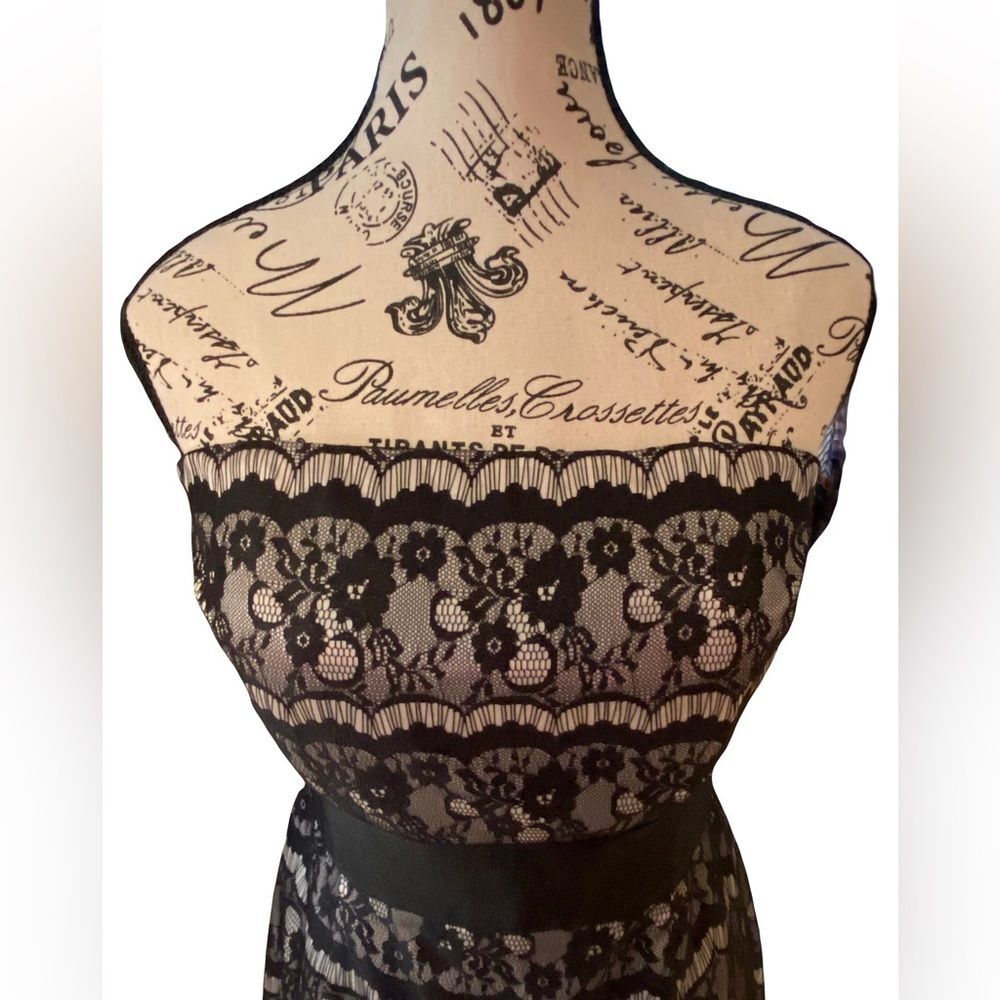 White House Black Market strapless lace dress size 6